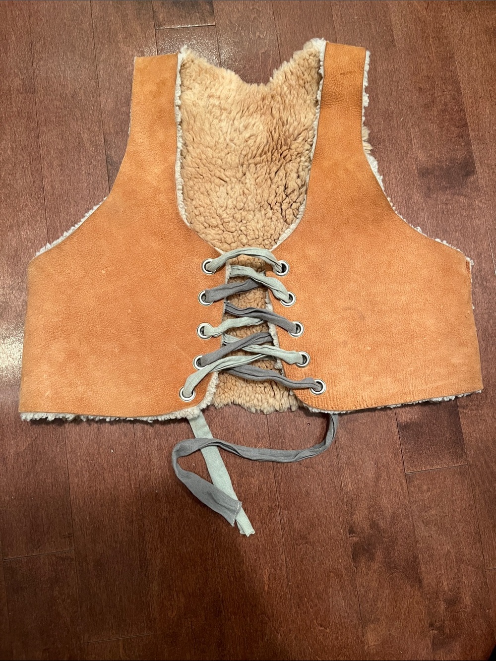 Yama Reversible Sheepskin Vest